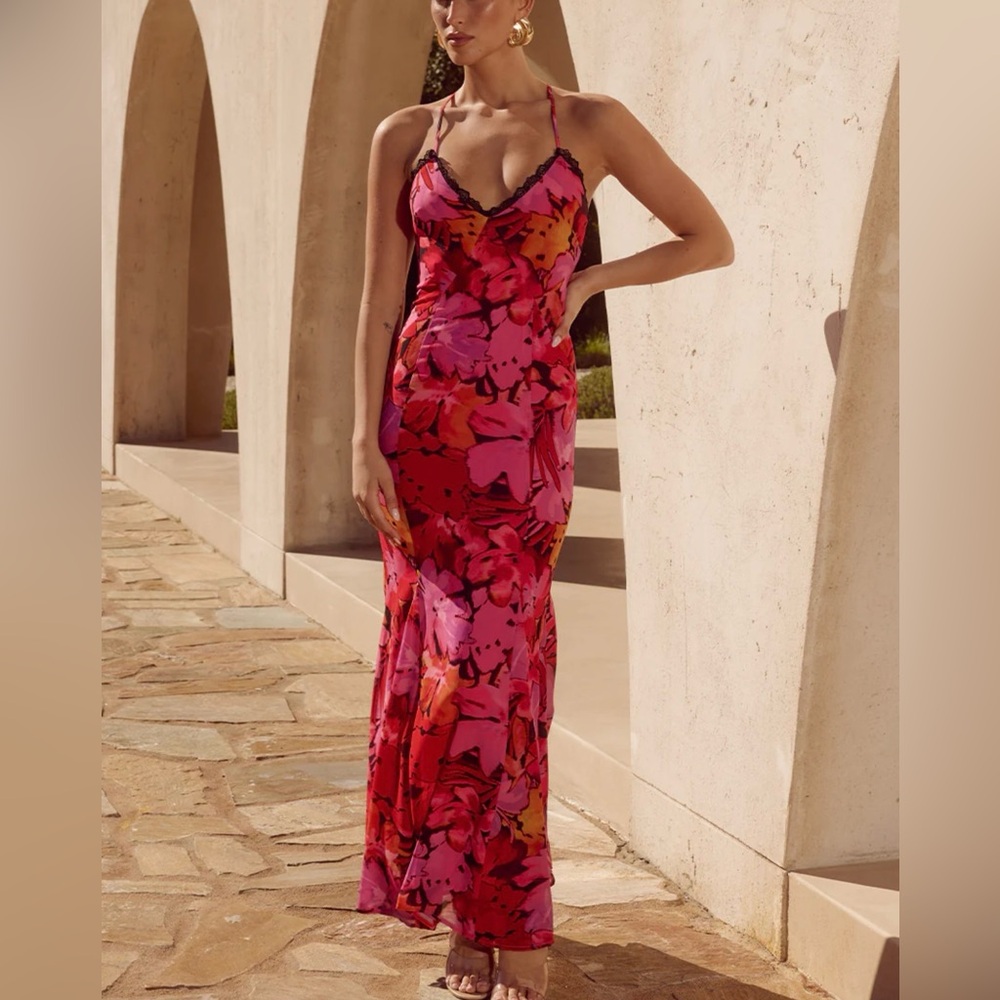 Elegant Pink Floral Maxi Dress